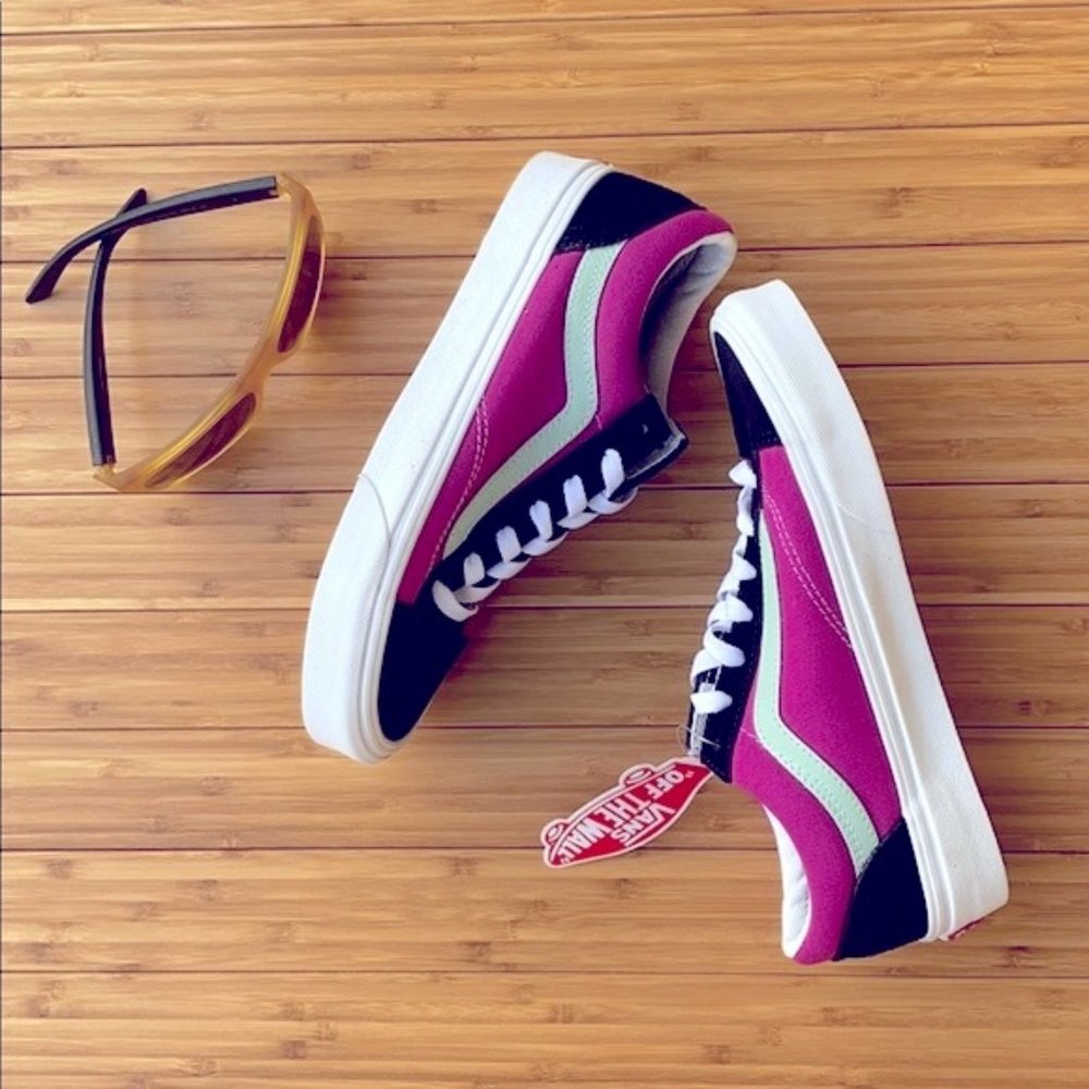Vans Women's Sneakers in Pink, Black, and White